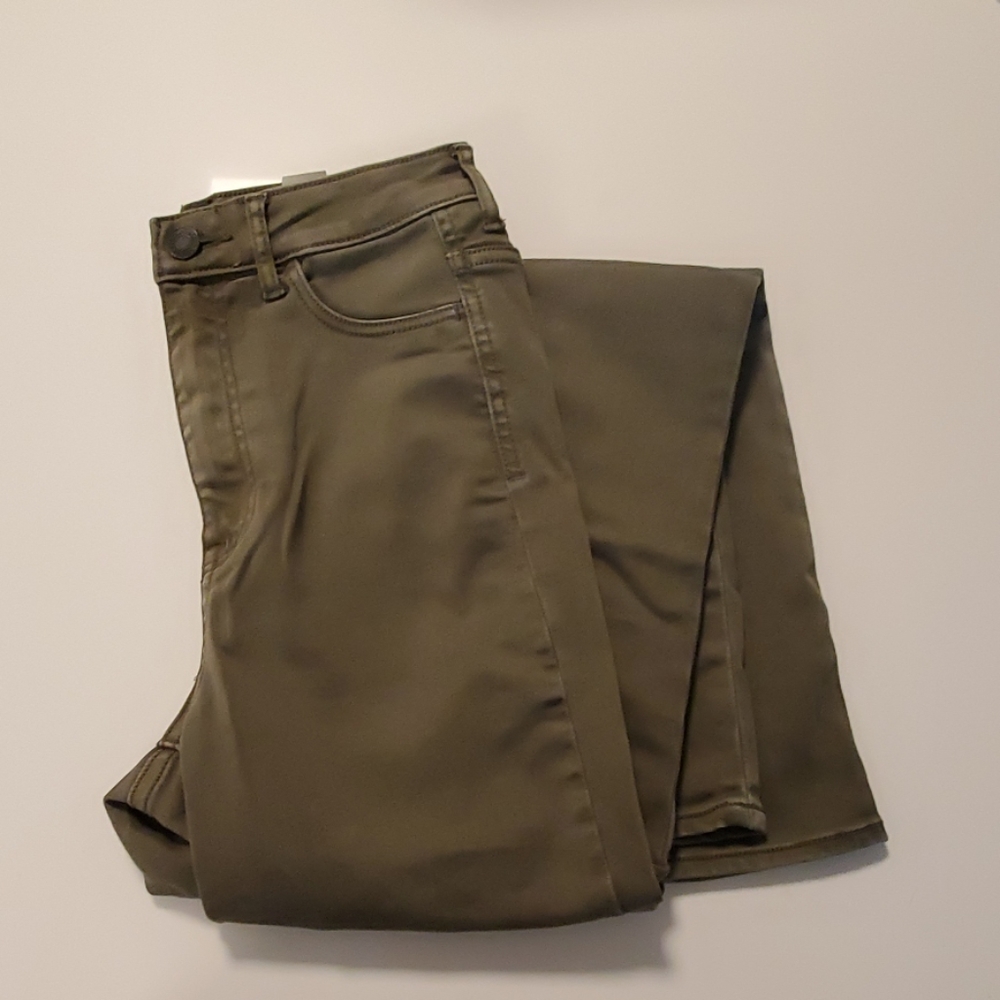 High waisted pants
